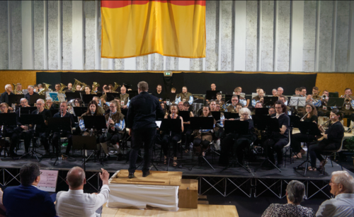 Das Blasorchester Lichtenau und die Musique Municipale Mayet beim gemeinsamen Konzert anlässlich der Jubiläumsfeier der Städtepartnerschaft in Mayet im vergangenen Jahr. Das Blasorchester Lichtenau und die Musique Municipale Mayet beim gemeinsamen Konzert anlässlich der Jubiläumsfeier der Städtepartnerschaft in Mayet im vergangenen Jahr.